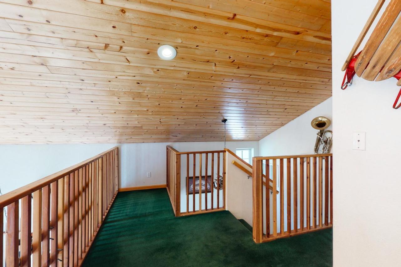 Papas Mountain Villa Shaver Lake Eksteriør billede